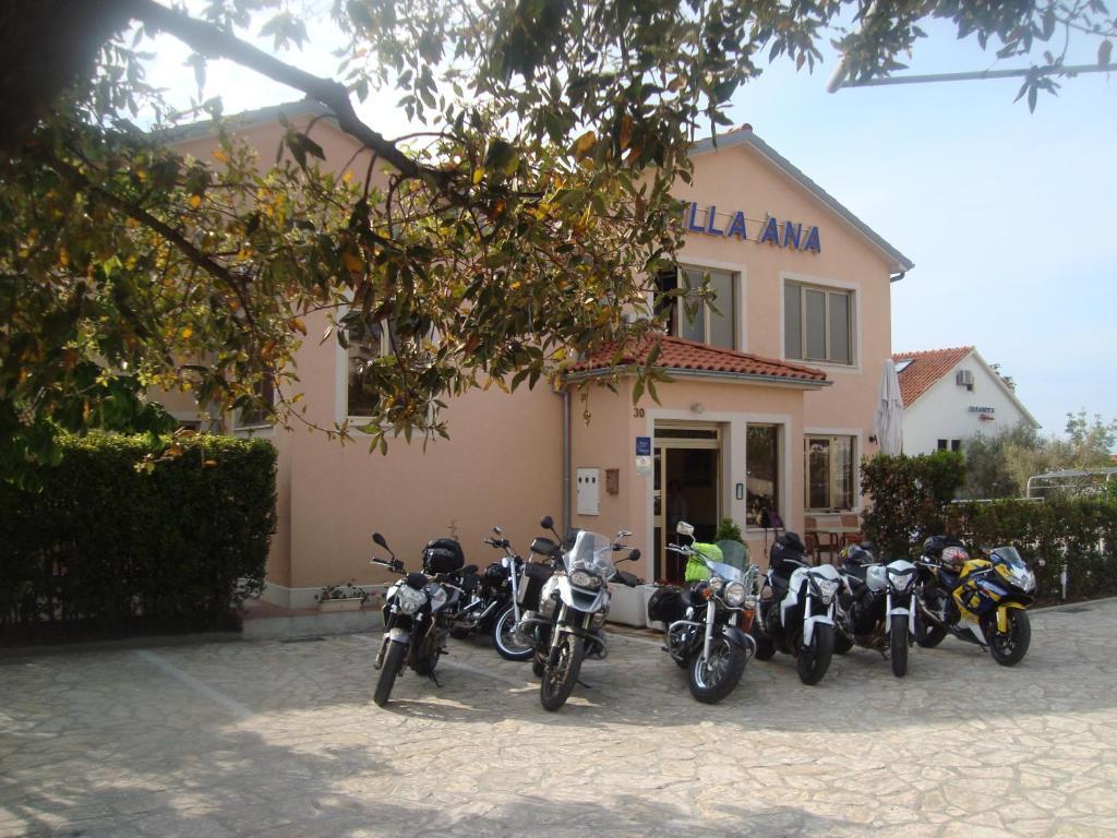 B&B Villa Ana คิร์ก ภายนอก รูปภาพ